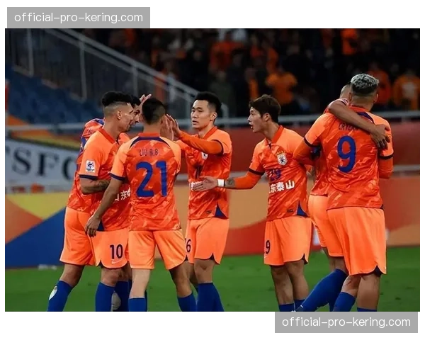 中超揭幕战：山东泰山2-0长春亚泰，克雷桑点射破门