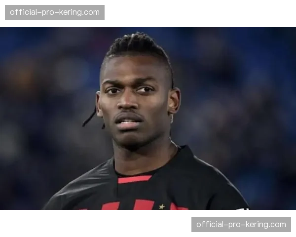 官方：AC米兰前锋莱奥因腿筋伤势预计缺席四周